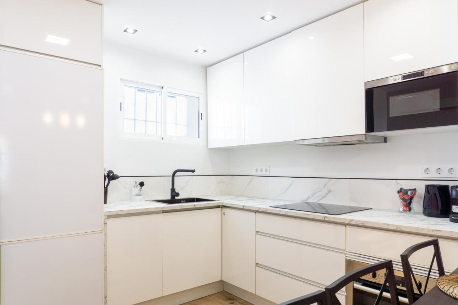 Acogedora Casa Junto Al Mar ,Cerca Del Centro Urbano Apartment Malaga Luaran gambar